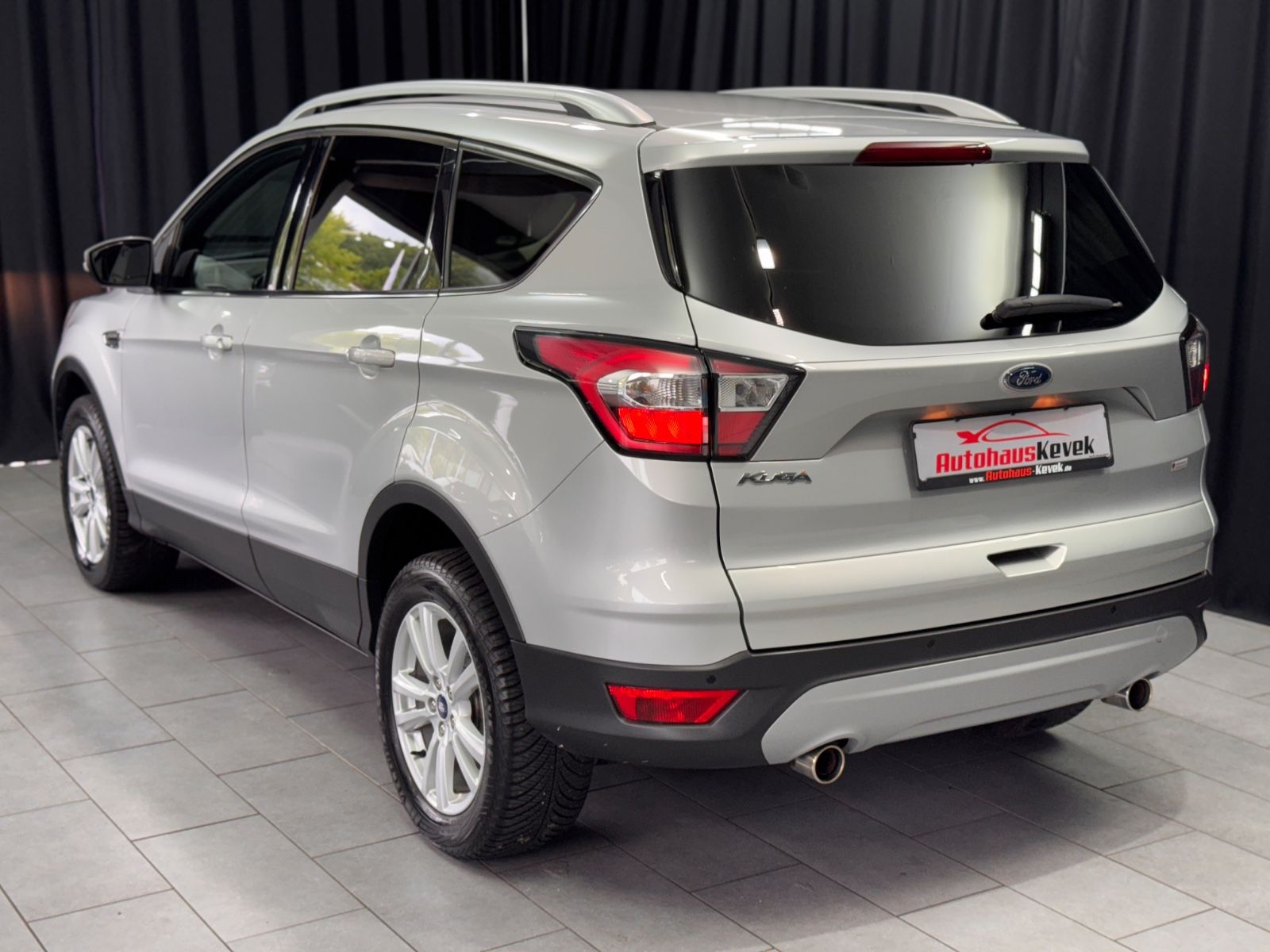 Fahrzeugabbildung Ford Kuga Cool & Connect|NAVI|1.HAND|