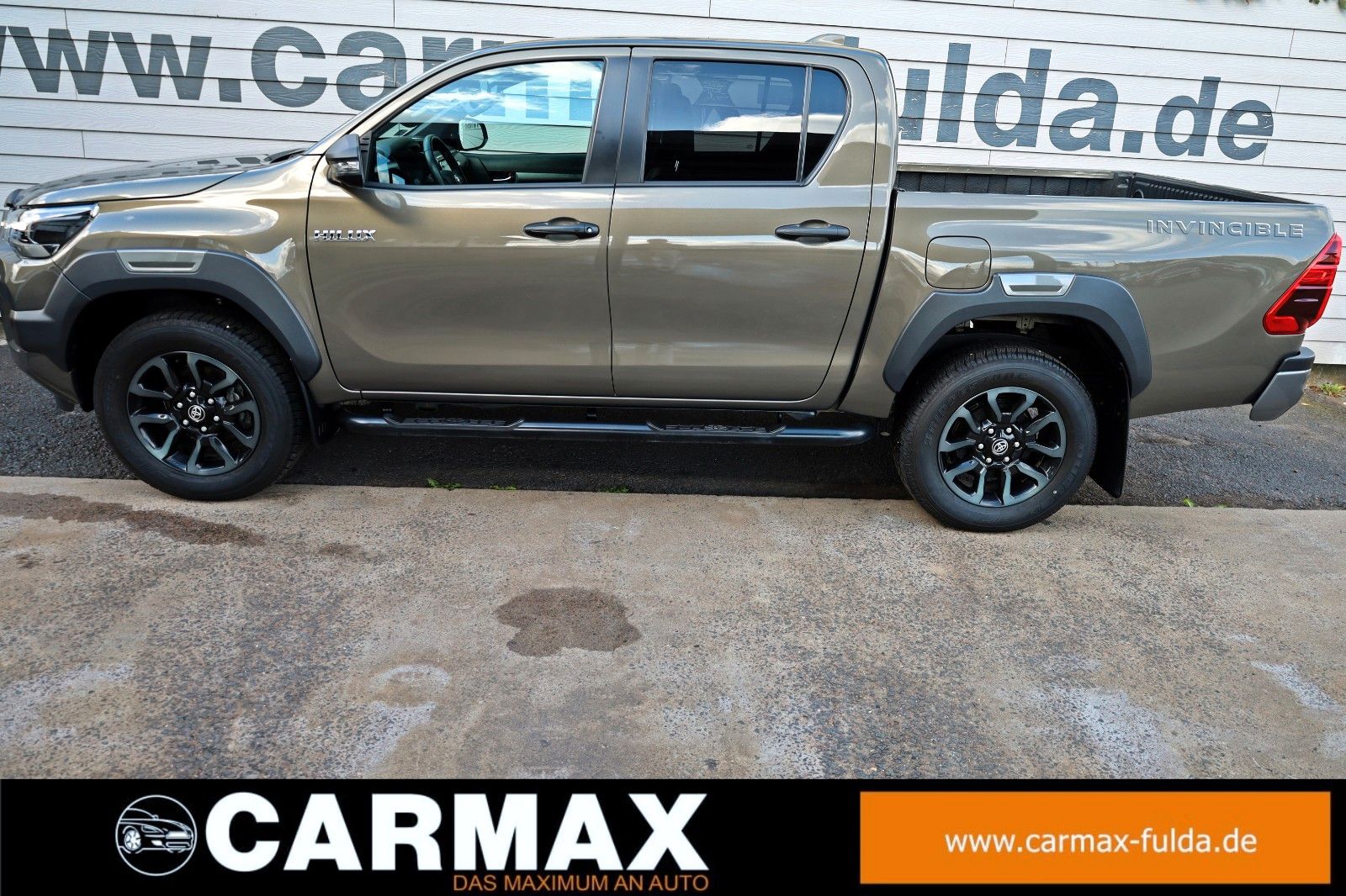 Fahrzeugabbildung Toyota Hilux 2.8 D-4D 4x4 Invincible,DOKA,Leder,ACC,AHK