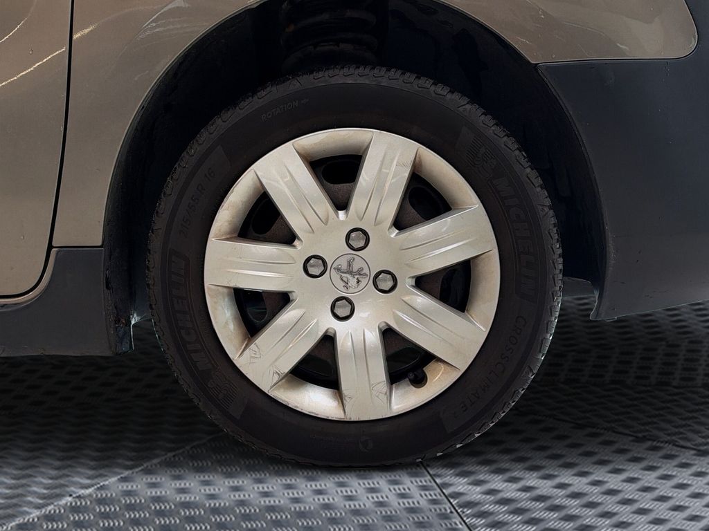 Peugeot Partner Tepee PDC-Klima-Behinderten Umbau mit Fe – Bild 9 von 16