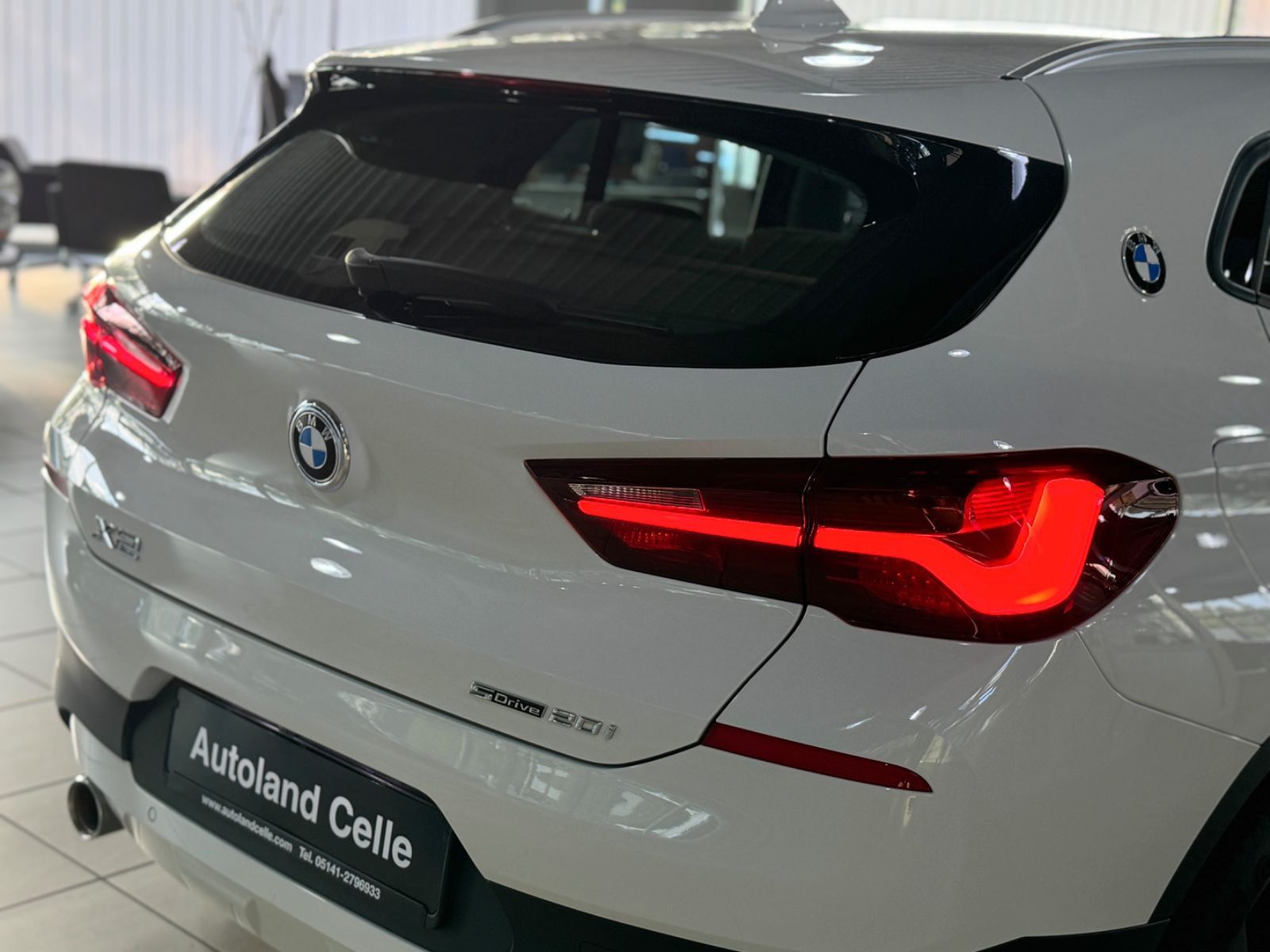 Fahrzeugabbildung BMW X2 sD20i Kamera HiFi Alarm LED Navi AHK Panorama