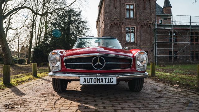 Mercedes-Benz 230 SL Pagode Automatik w113,Rot/Schwarz