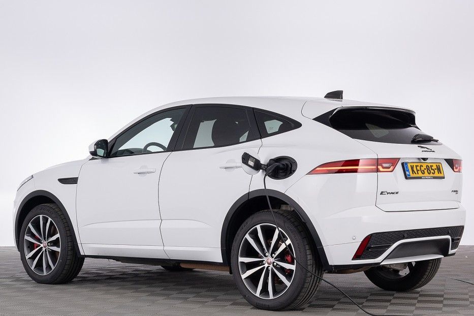 Jaguar E-Pace 1.5 P300e AWD R-Dynamic SE | LEDER | pano imagem 2