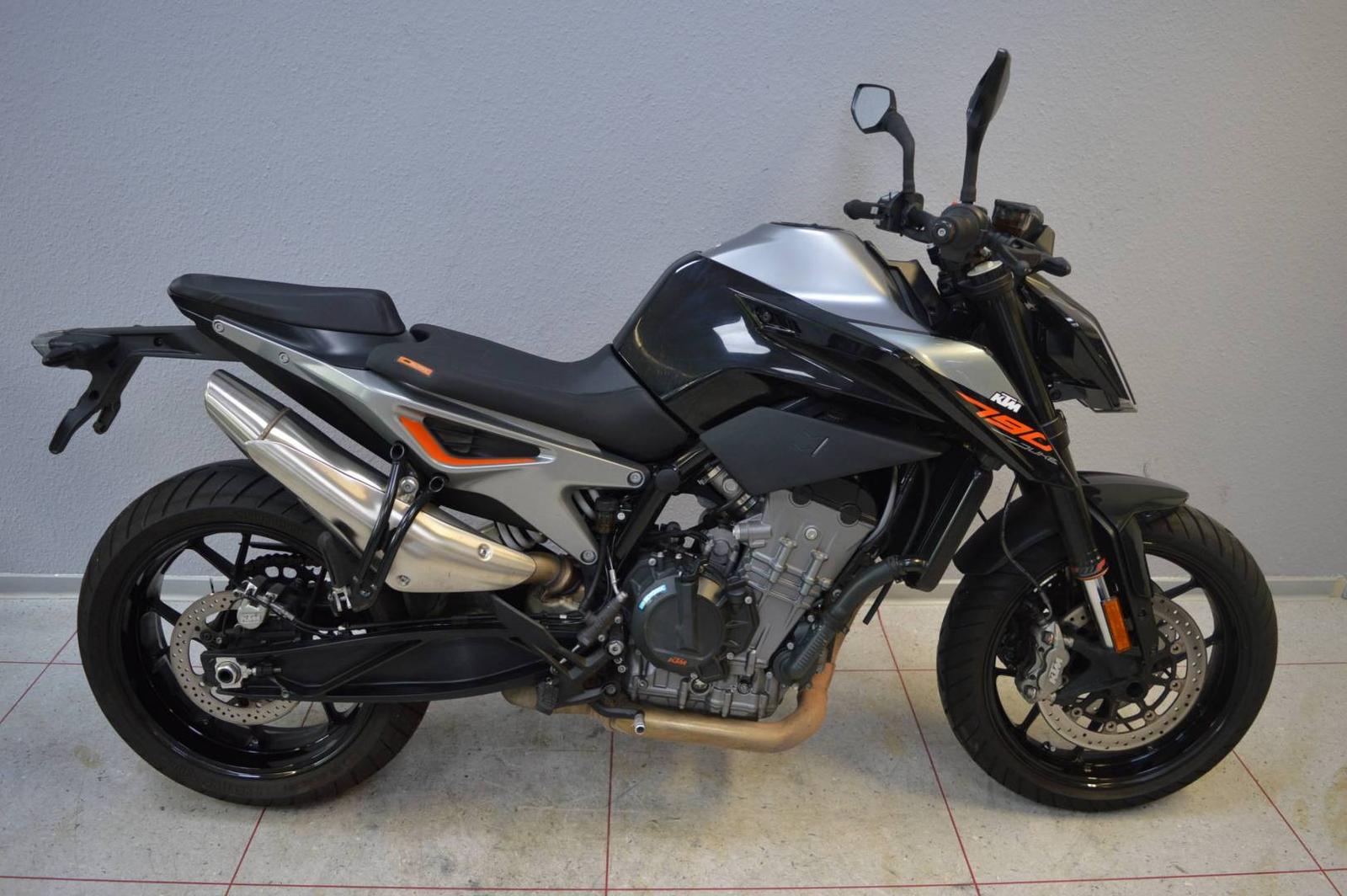 KTM 790 Duke Black + Tiefergelegt + Ergositzbank + Q