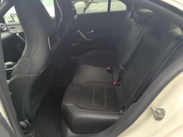 Bild 17 Mercedes-Benz CLA 220 AMG-Line Automatik Kamera MBUX Ambiente
