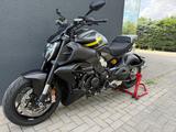 Ducati Diavel V4 Black Roadster Livery - Offers