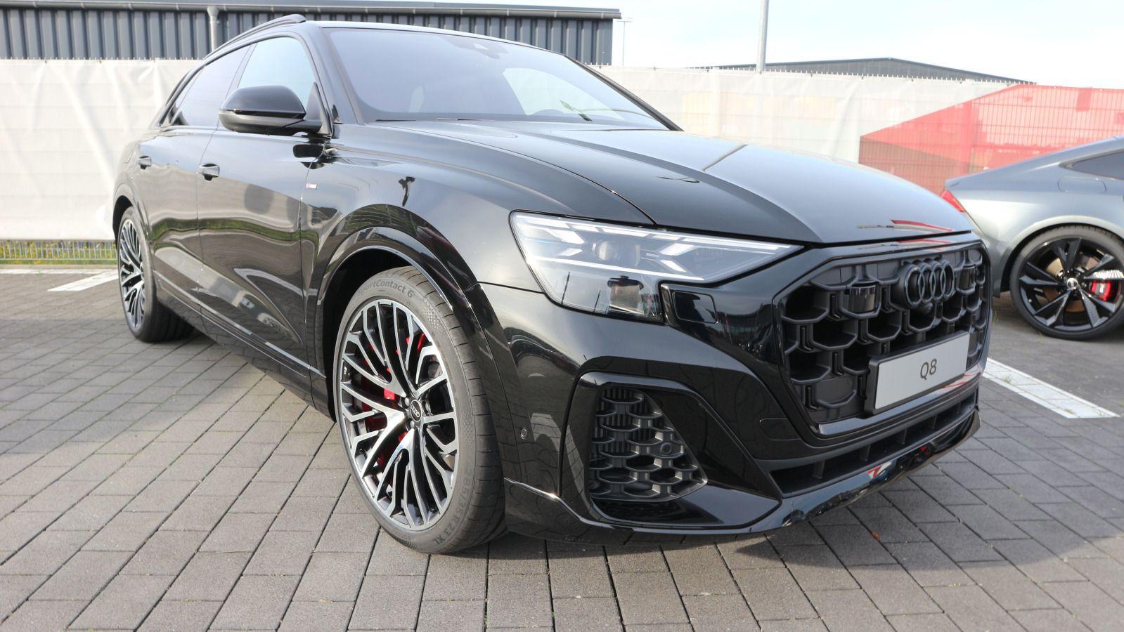 Audi Q8 SUV S line business TFSI e*0,5%*MATRIX*AHK