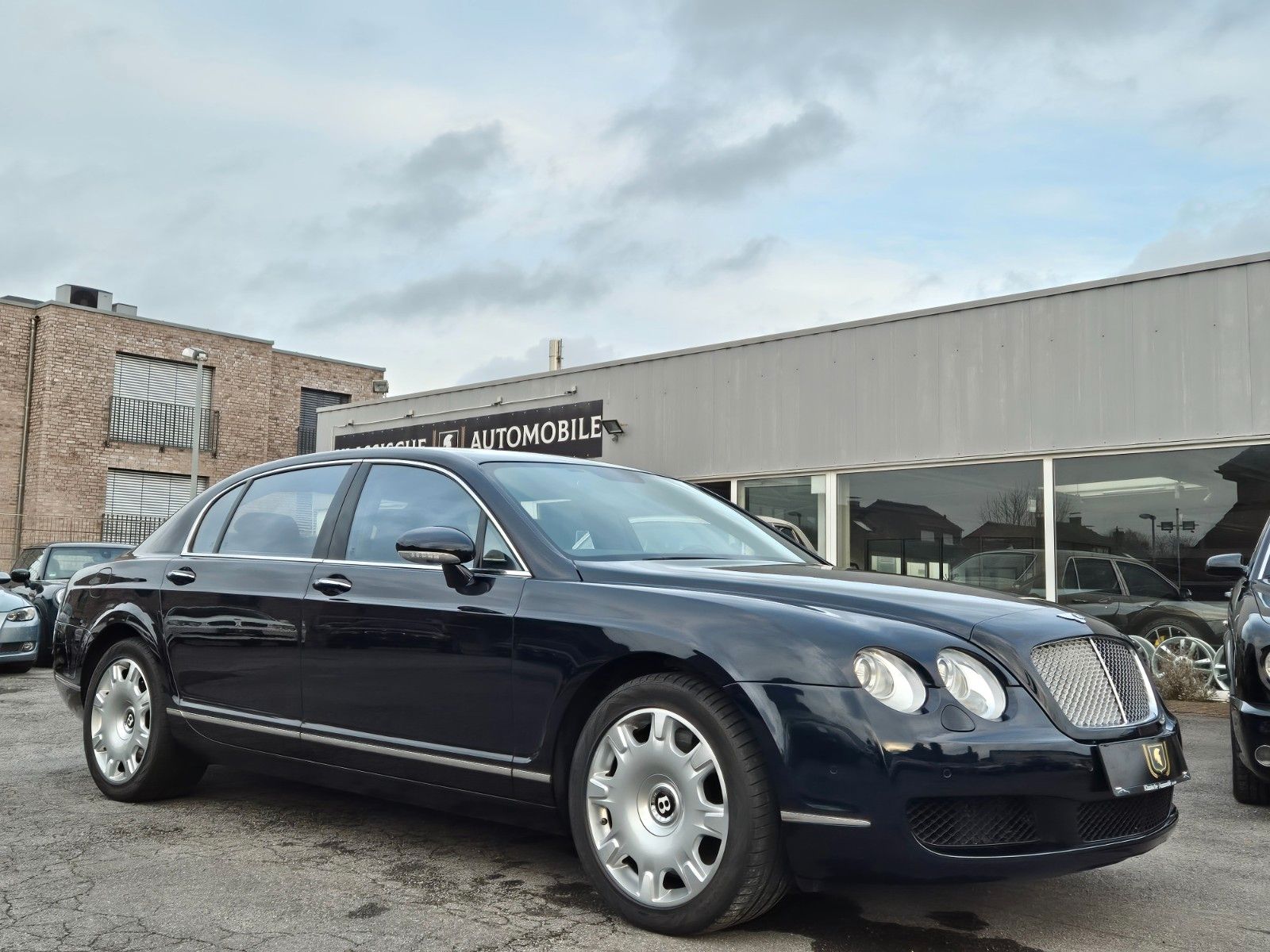 Fahrzeugabbildung Bentley Continental Flying Spur/Ausnahmezustand/Orig. km