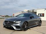 Mercedes-Benz E 220 d AMG Line DISTRONIC+DIG.DISPLAY+SCHECKHEF - Mercedes-Benz E 220 mit Diesel-Antrieb: mit Navigationssystem, Coupe