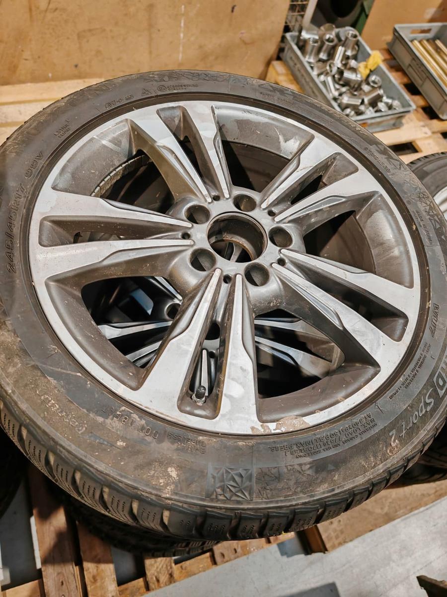 Mercedes-Benz E 220 BlueTEC BlueEFF. Standard