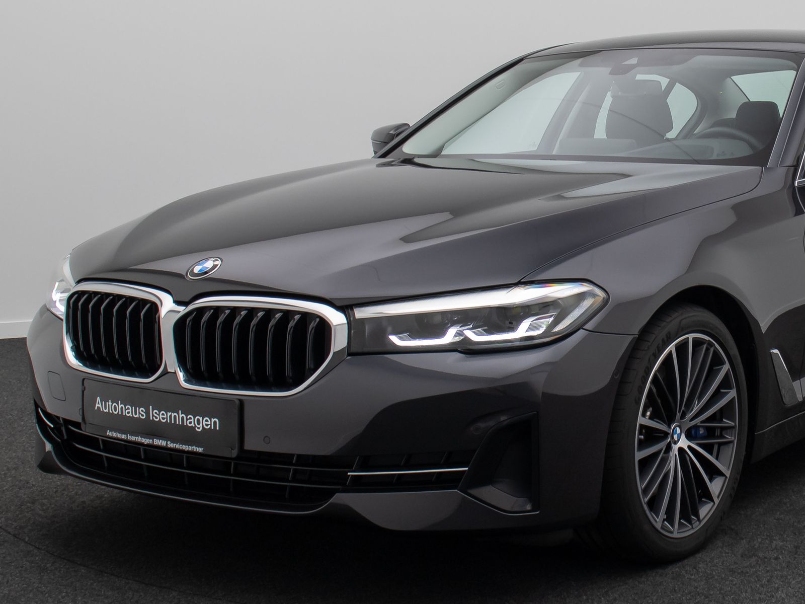Fahrzeugabbildung BMW 530i HUD DAB Leder Alarm Komfort 4xKlima M Sport