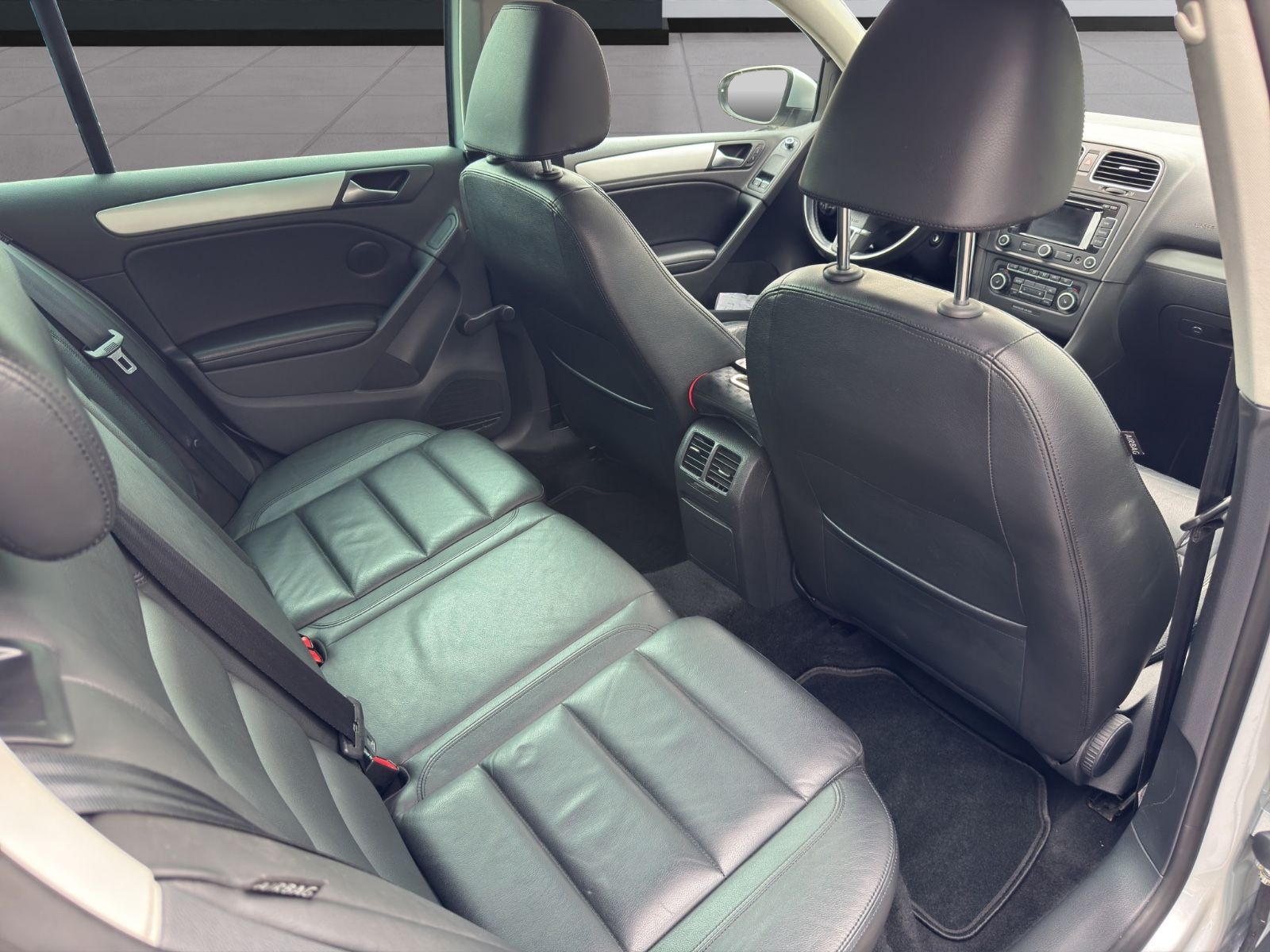 Fahrzeugabbildung Volkswagen Golf VI Highline*Automatik*Schiebedach*Vollleder