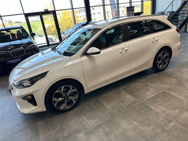 MYAUTOCENTER – Gebraucht- und Jahreswagen mit Werkstattservice in Pfaffenhofen Kia cee'd Sportswagon *Kamera*LED*PDC*