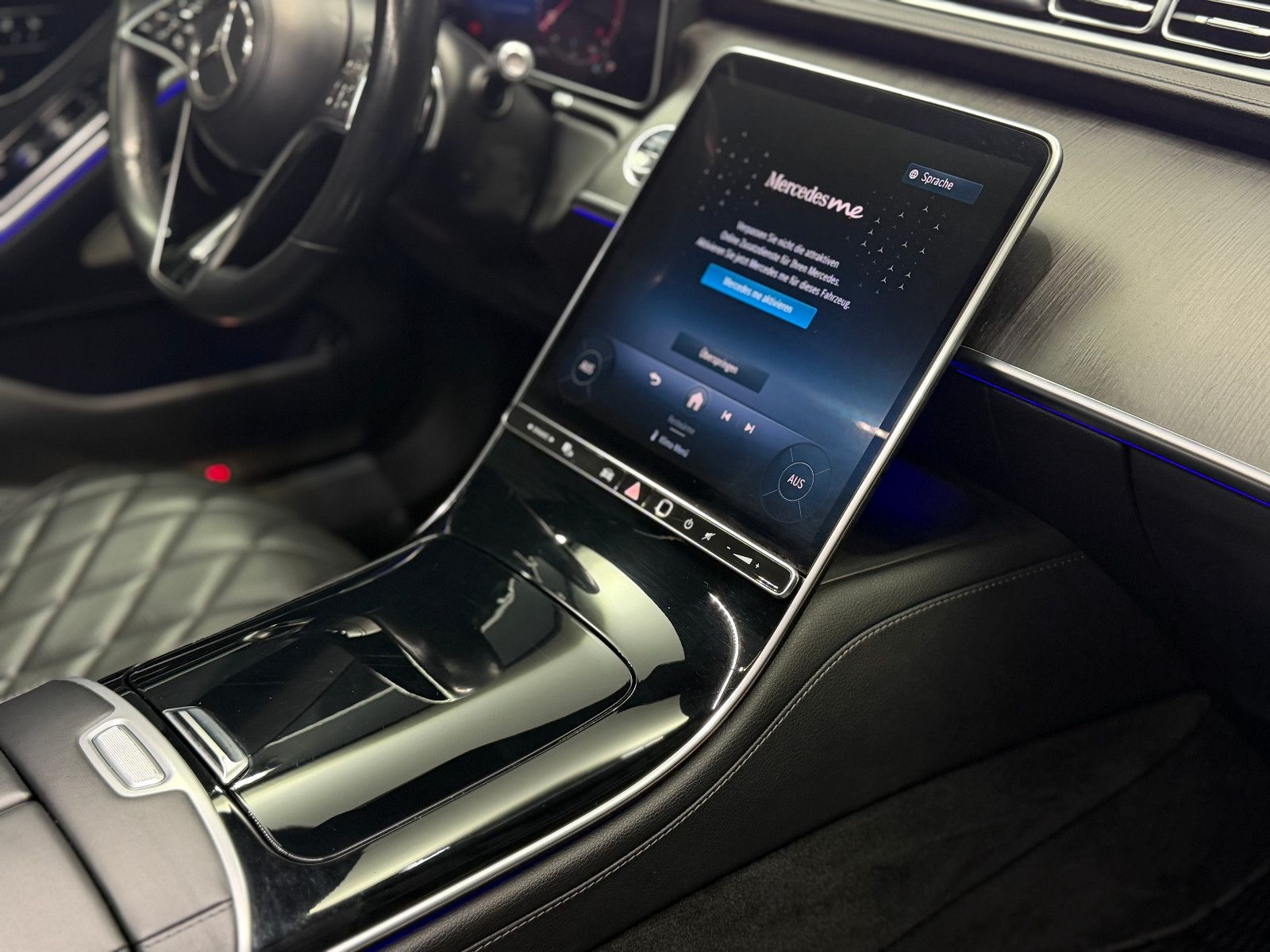 Fahrzeugabbildung Mercedes-Benz S 400 d Limousine L 4Matic|Burmester|MASSAGE|HuD