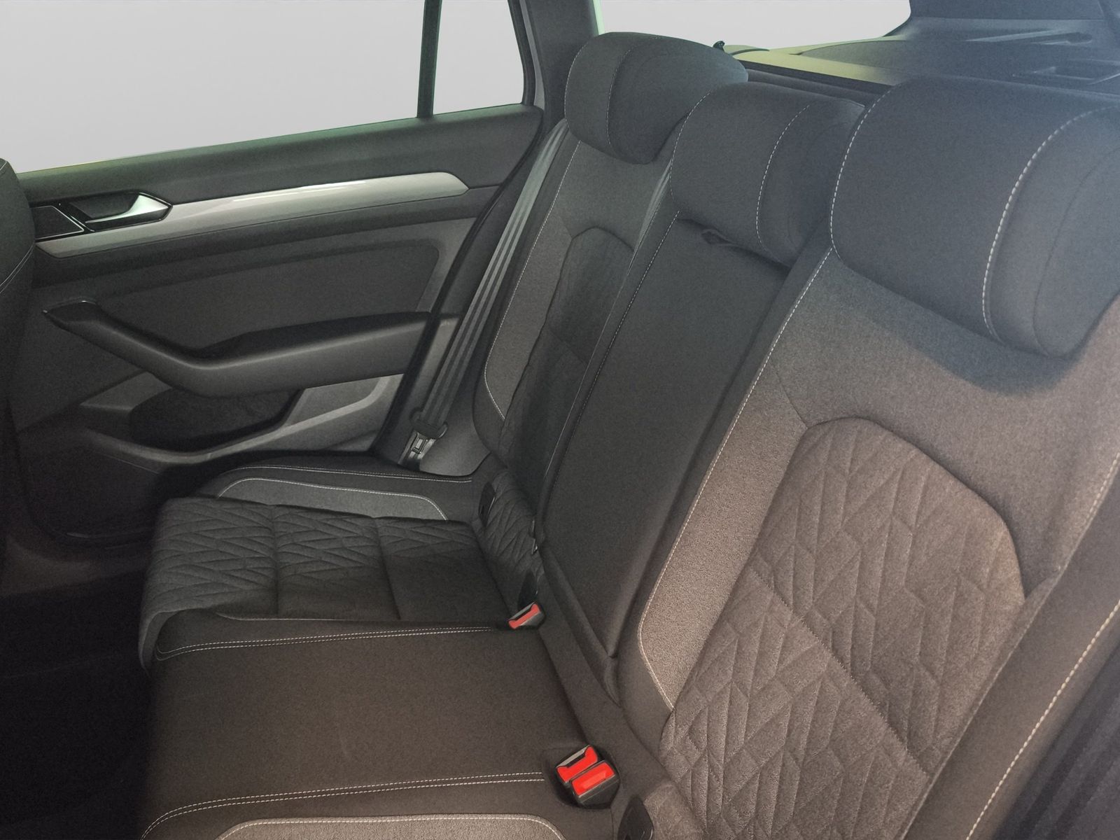 Volkswagen Passat Variant - Bild 13