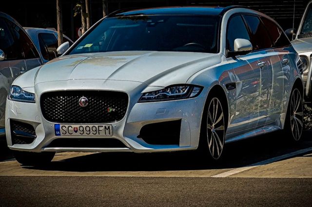 Jaguar XF 25d AWD 240PS R-Sport Sportbrake Auto. R-...