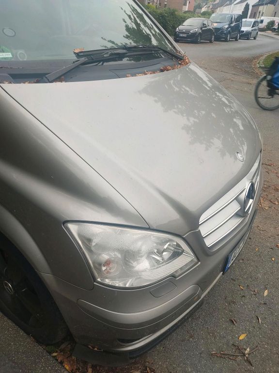 Image of Mercedes-Benz Viano