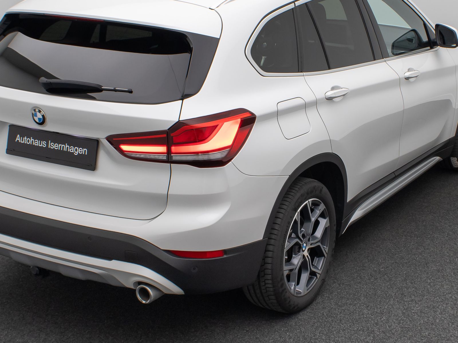 Fahrzeugabbildung BMW X1 sD20d xLine Navi+HUD Kamera DAB AHK Sportsitz