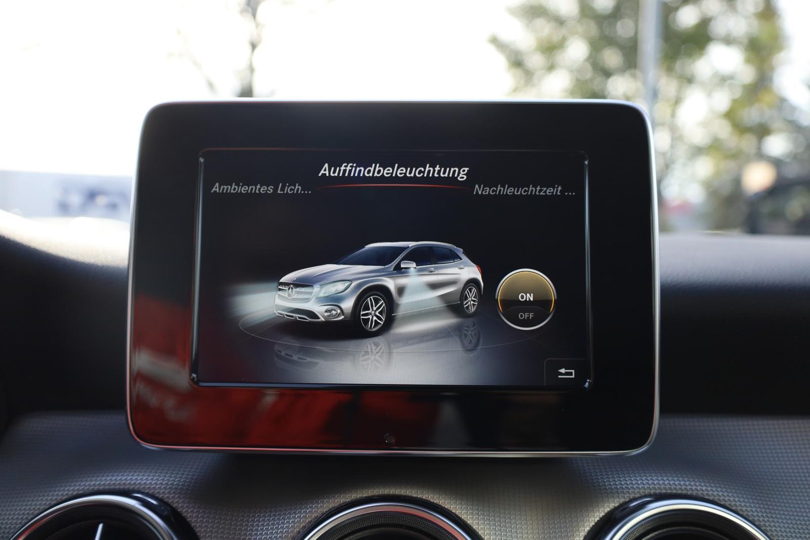 Mercedes-Benz GLA 200 Urban Aut. AHK LED 360° Navi Panorama