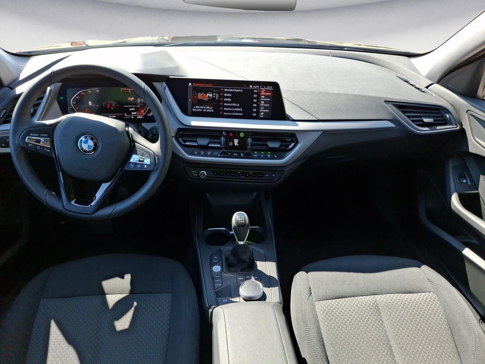 BMW 118i Advantage Navi PDC Sitzheizung Lederlenkrad