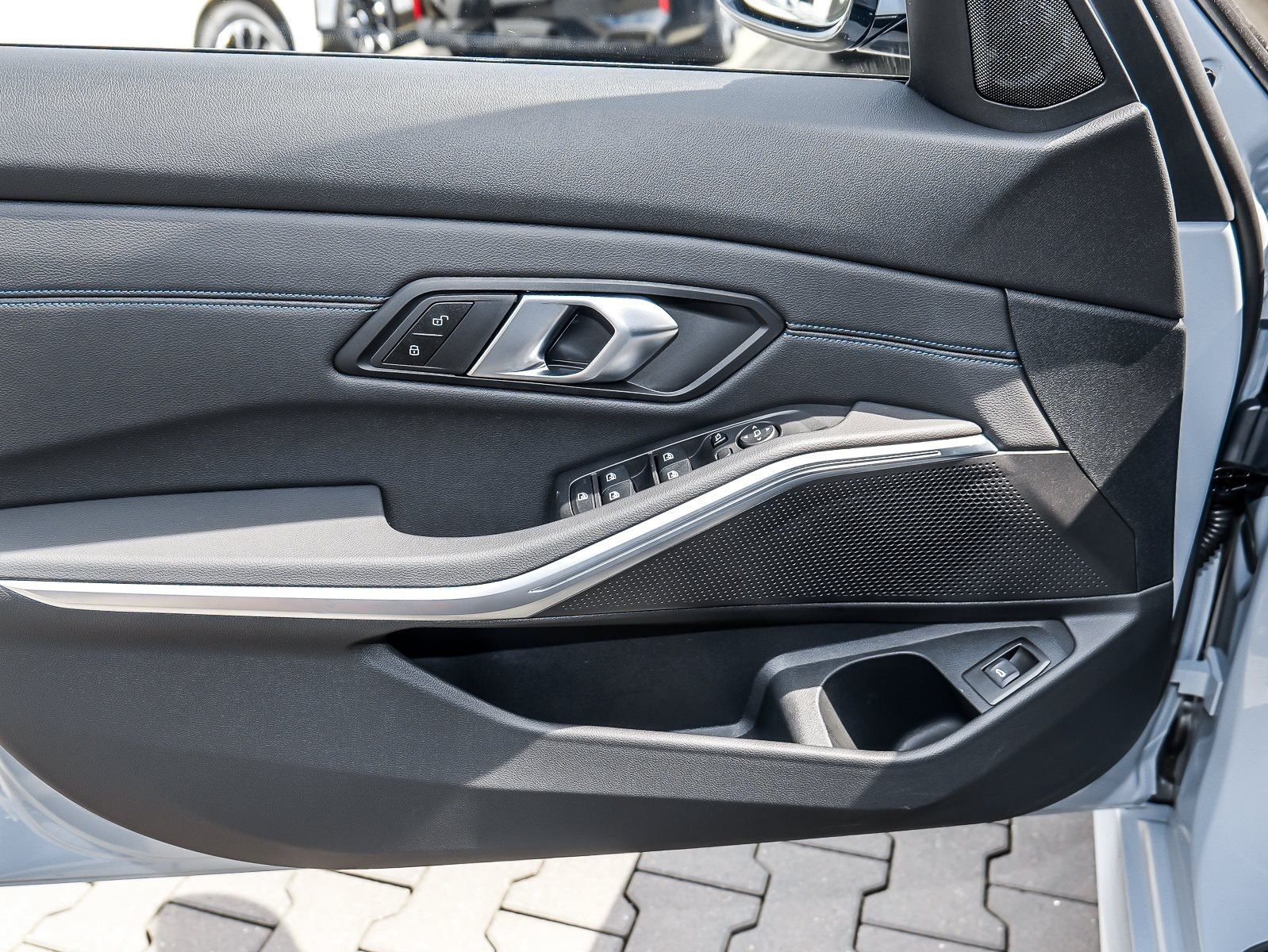 BMW 330 - Bild 18