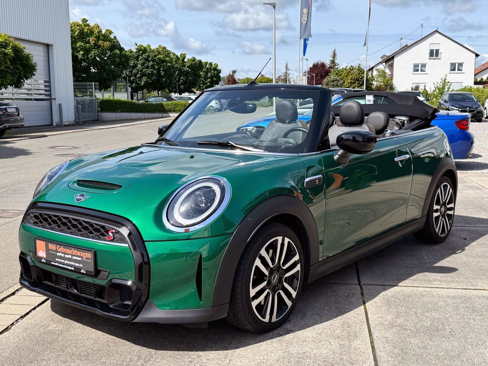 Fahrzeugabbildung MINI COOPER S Cabrio Classic-Trim Aut. ACC HUD KAM BT