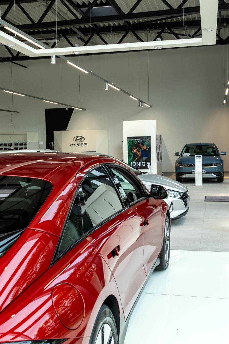 showroom-image-main