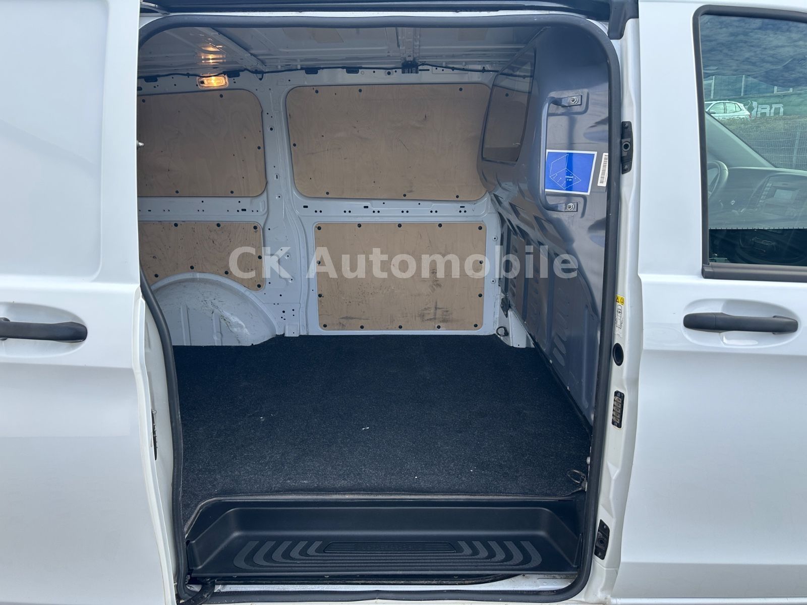 Fahrzeugabbildung Mercedes-Benz Vito Kasten 116 CDI RWD lang Autom./Klima/PDC