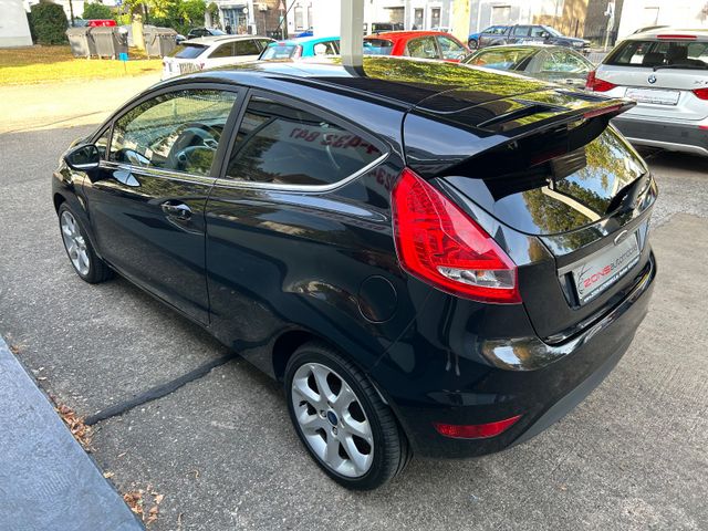 Fahrzeugabbildung Ford Fiesta Titanium+NaviZB+Klima+1.Hand+SHZ+LM+WR+BT