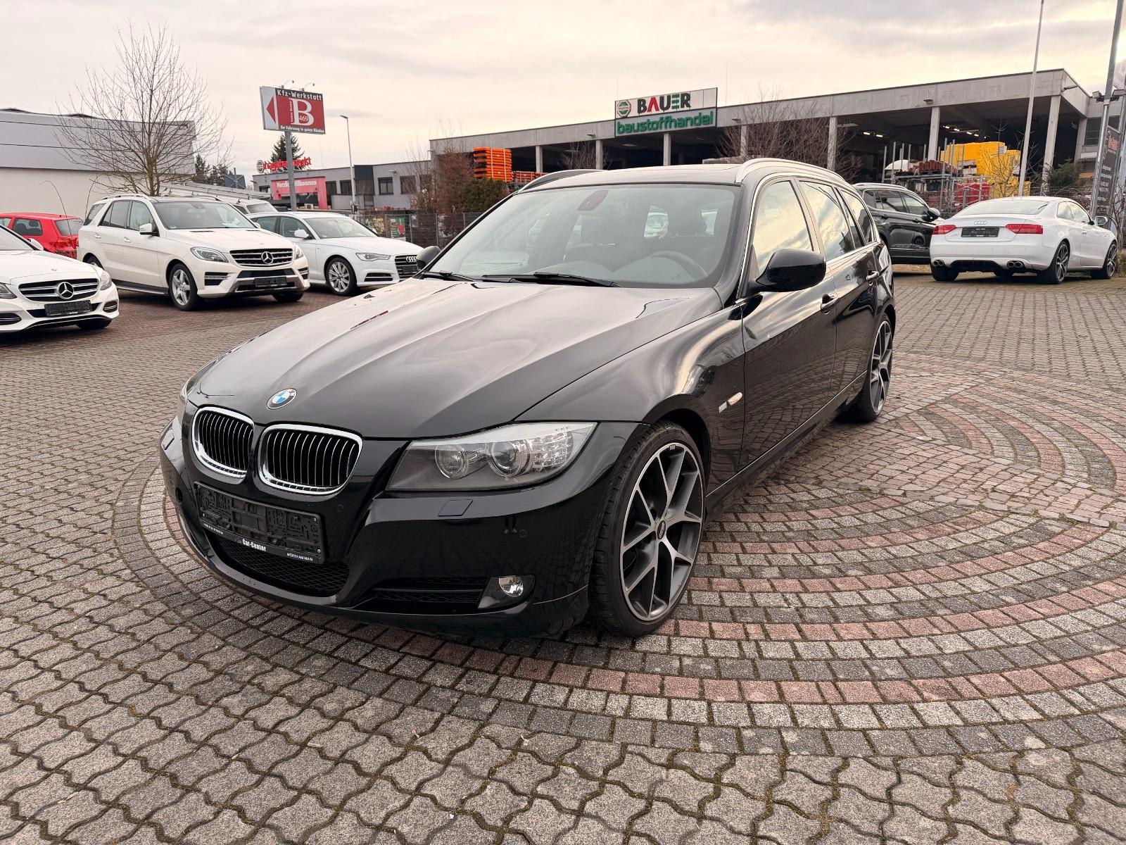 BMW 325i Touring Navi,Panoramadach,Xenon,19Zoll,SHZ