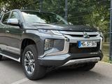 Mitsubishi L200 Top Doppelkabine 4WD AHK Leder Kamera Navi - Mitsubishi aus 2022