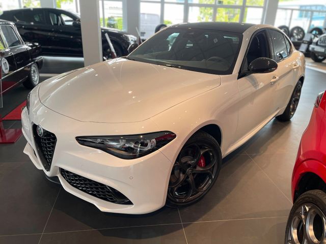 Alfa Romeo Giulia Tributo Italiano Q4