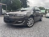 Opel Astra J Lim. 5-trg. Active*Winterpaket*PDC* - Opel Astra: Active