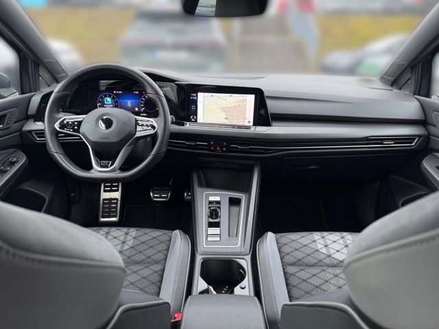 Golf 8 VIII R-Line 1.5 eTSI Navi ACC Rear View