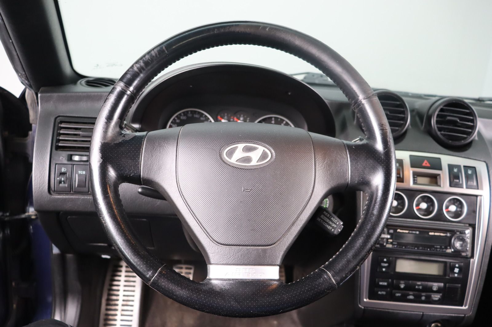 Fahrzeugabbildung Hyundai Coupe 2.7 FX * Sitzhzg. * Leder * Tempomat