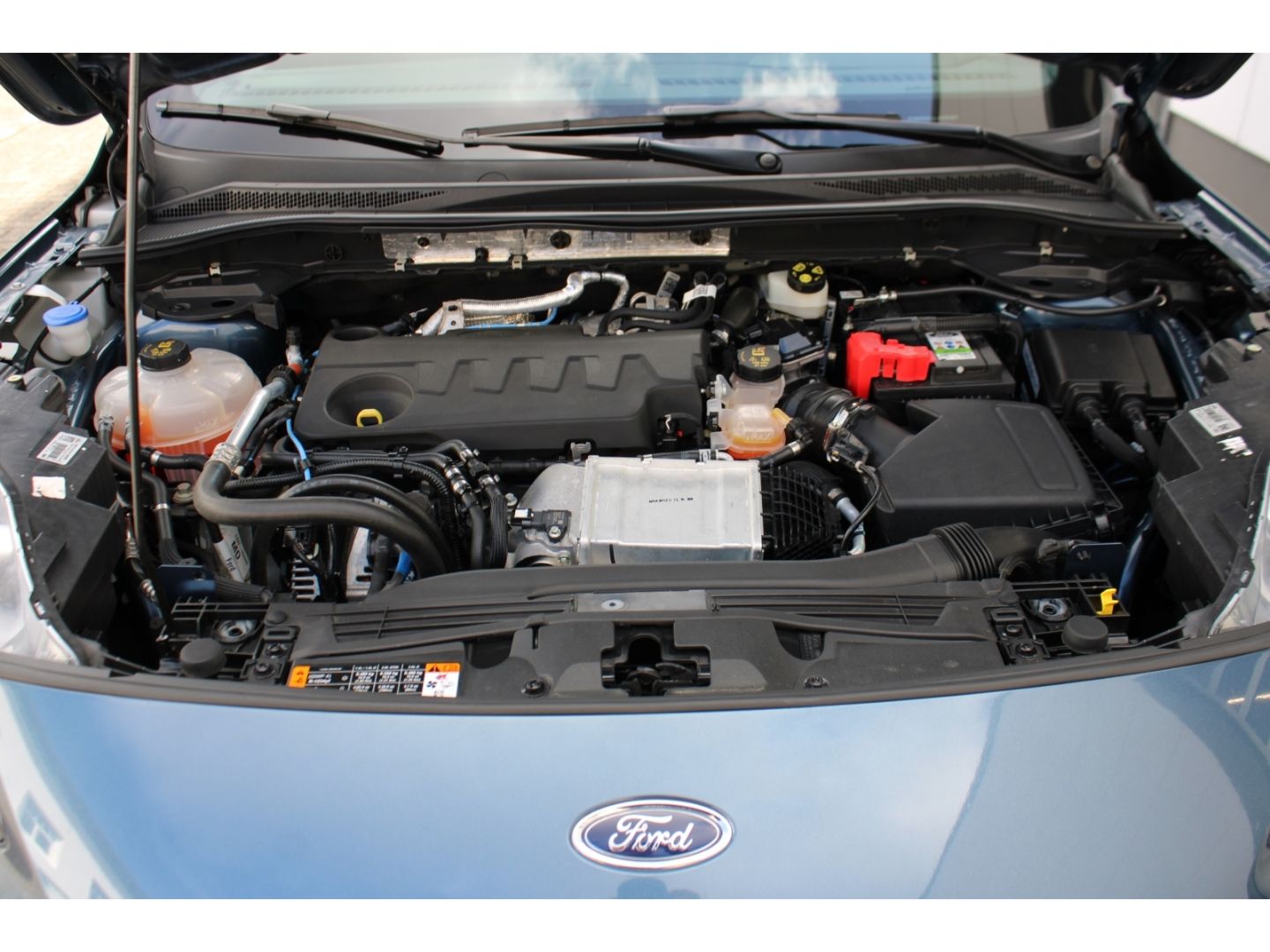 FORD Kuga 2.0 Hybrid ST-Line ACC LED TWA RFK AHK Navi - Image 30