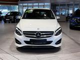 Mercedes-Benz B 200 Urban Navi PDC Allwetter LED SitzH - Mercedes-Benz B-Klasse: Kleinbus
