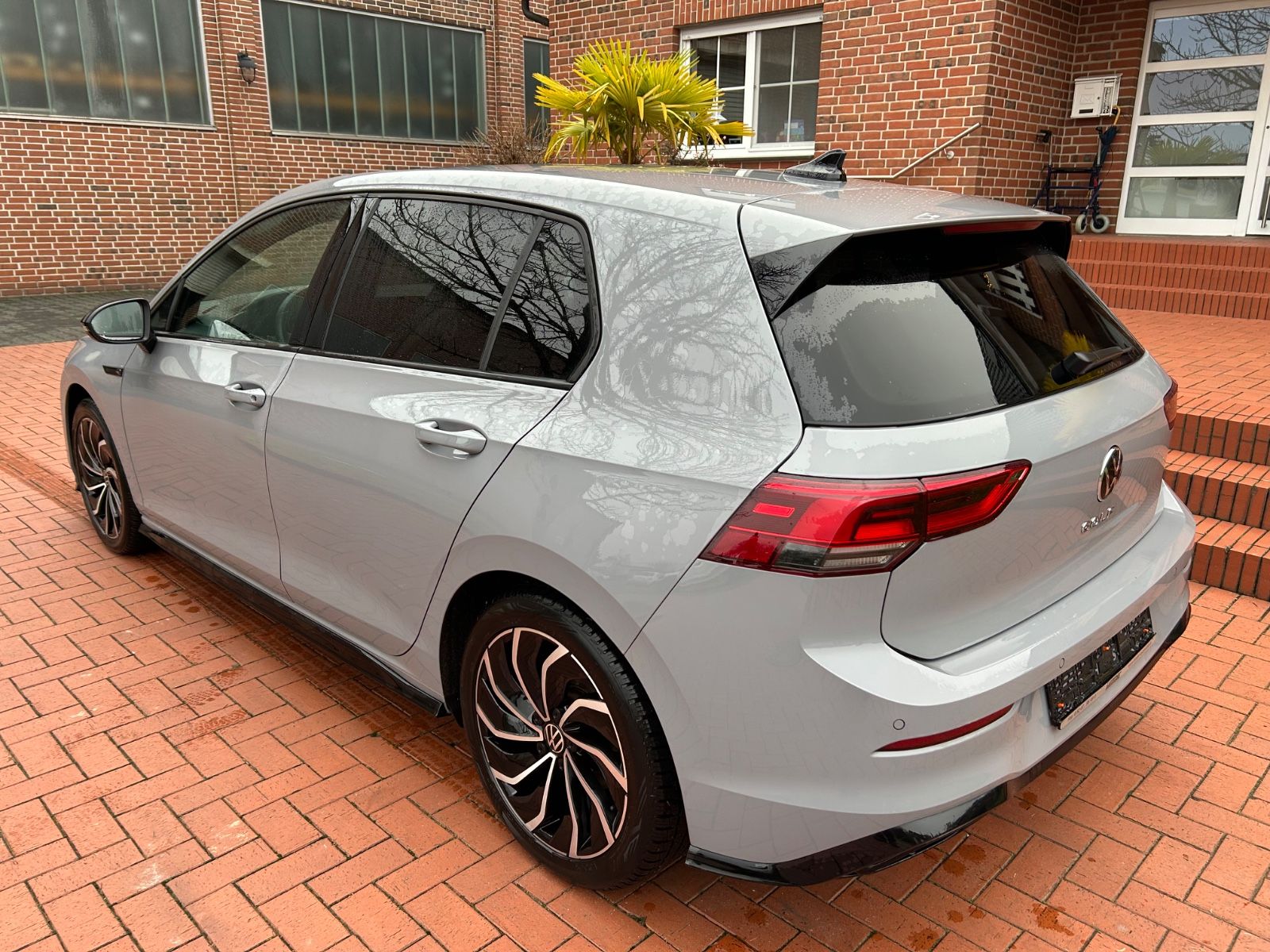 Volkswagen Golf VIII 8 Lim. R-Line 2.0 DSG SHZ NAVI KAMERA imagem 3