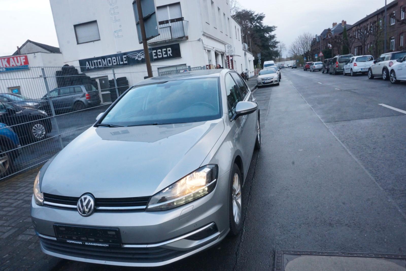 Volkswagen Golf VII Lim. BMT/Start-Stopp*AUTOMATIK*NAVI***