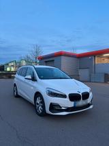 BMW 220d Luxury Line - BMW 220 Gran Tourer aus 2020
