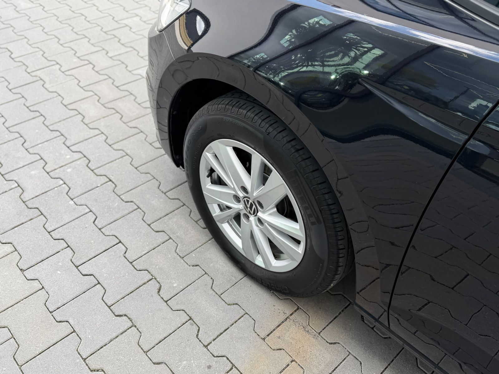 Touran Comfortline 2.0 TDI Alcantara Navi Pano.