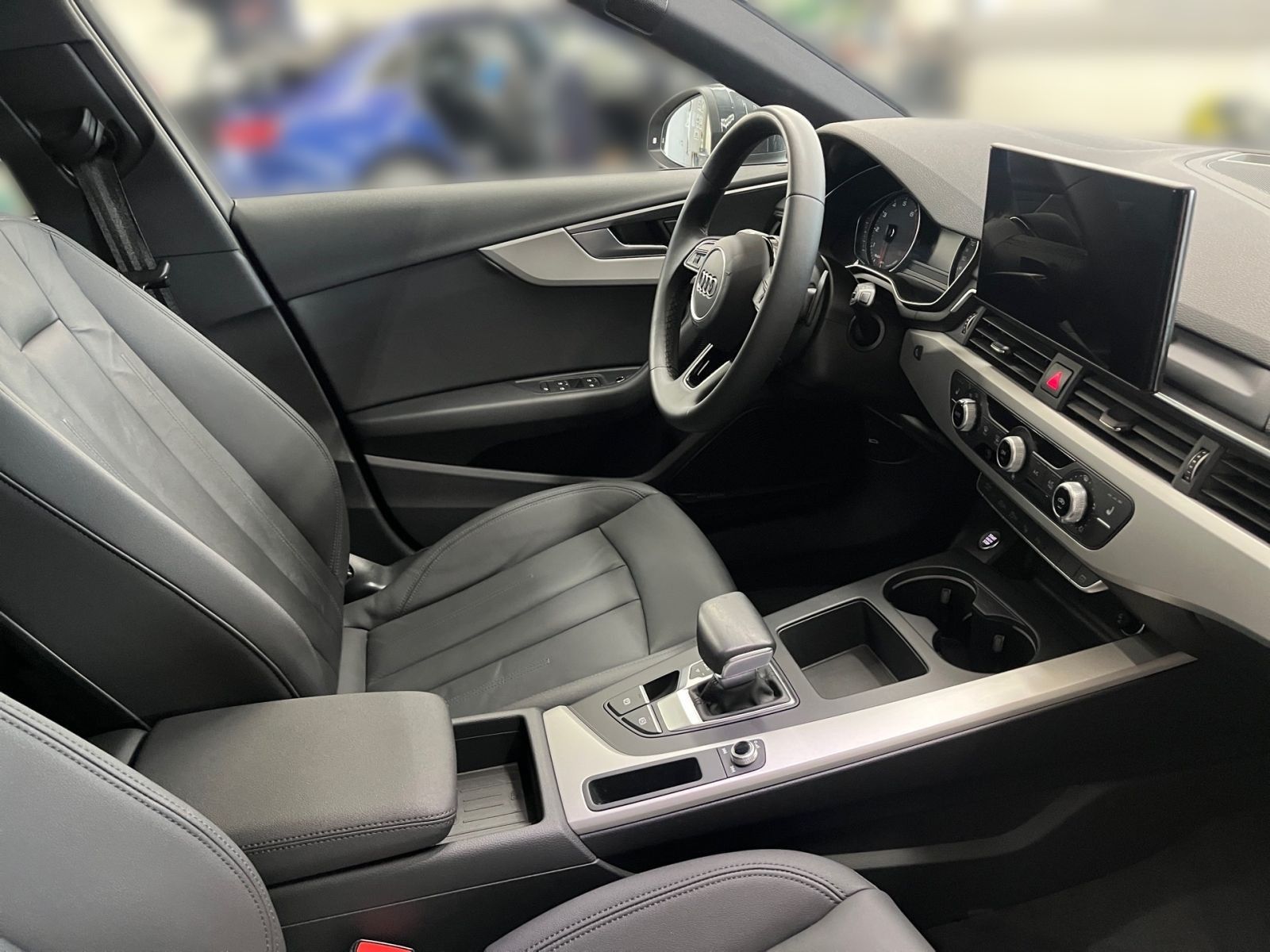Audi A4 - Bild 13