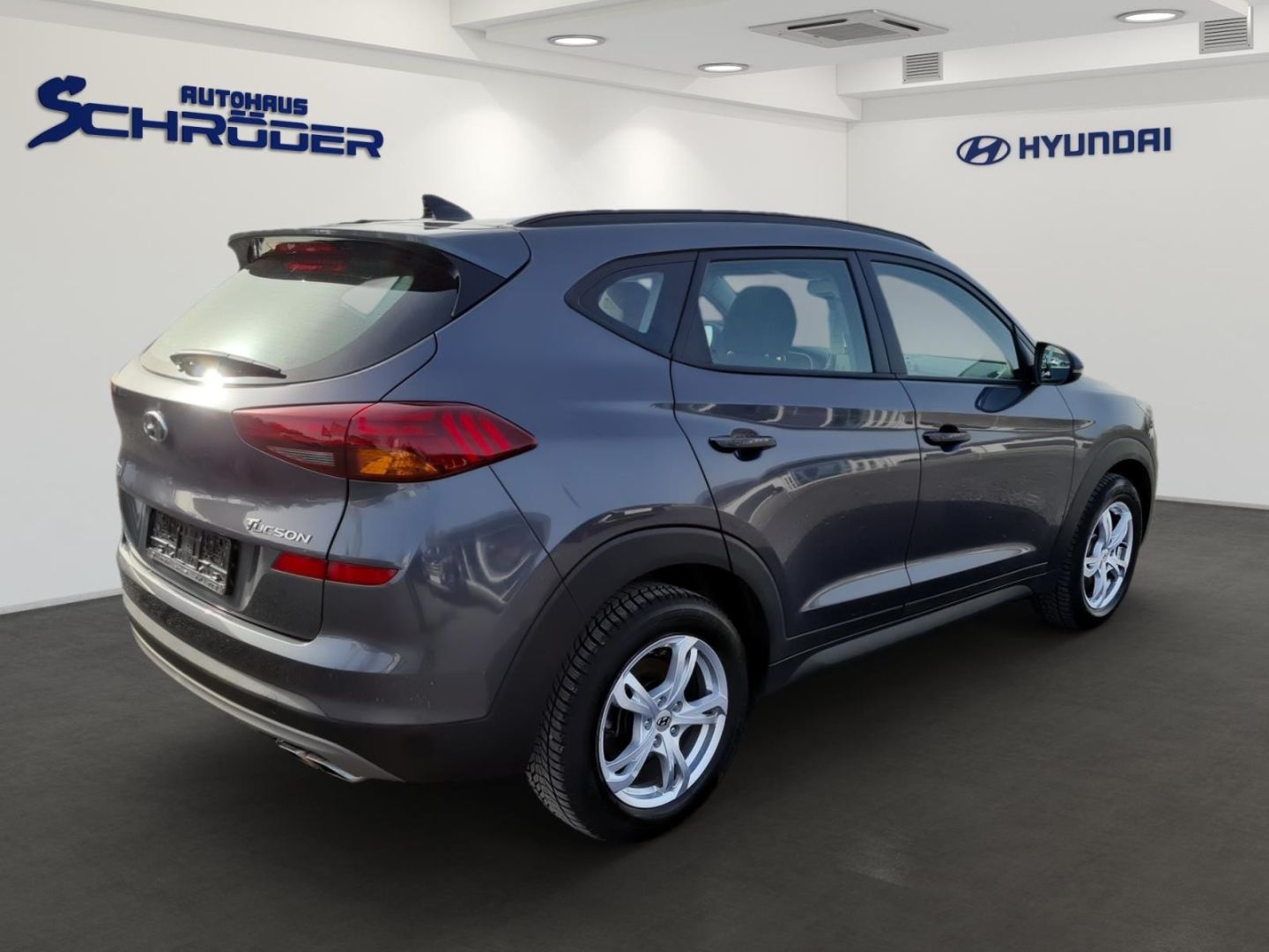 Fahrzeugabbildung Hyundai Tucson TREND 1.6 CRDi PANO+NAVI+PDC+KLIMA+SHZ