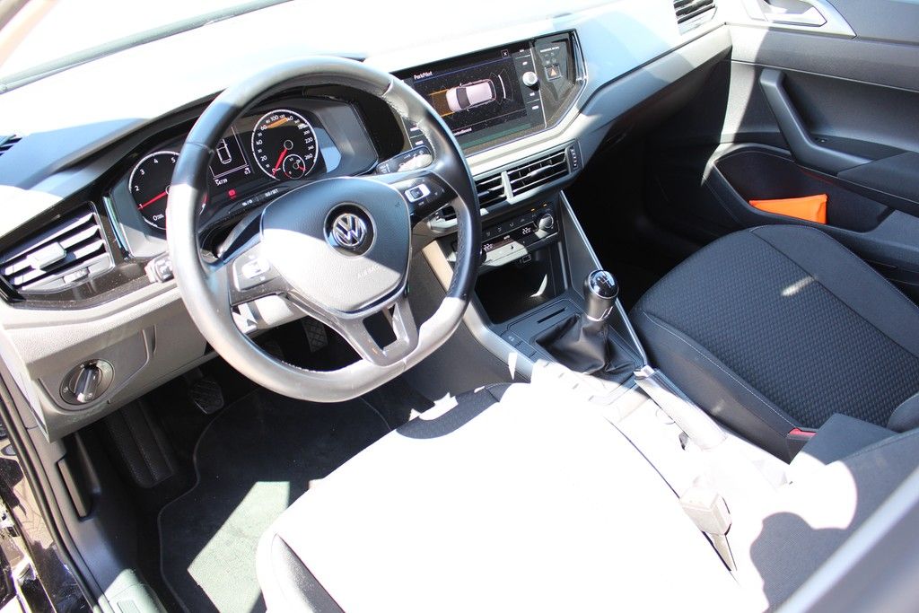 Fahrzeugabbildung Volkswagen Polo 1.0  TSI Comfortline *LED*Navi*SHZ*