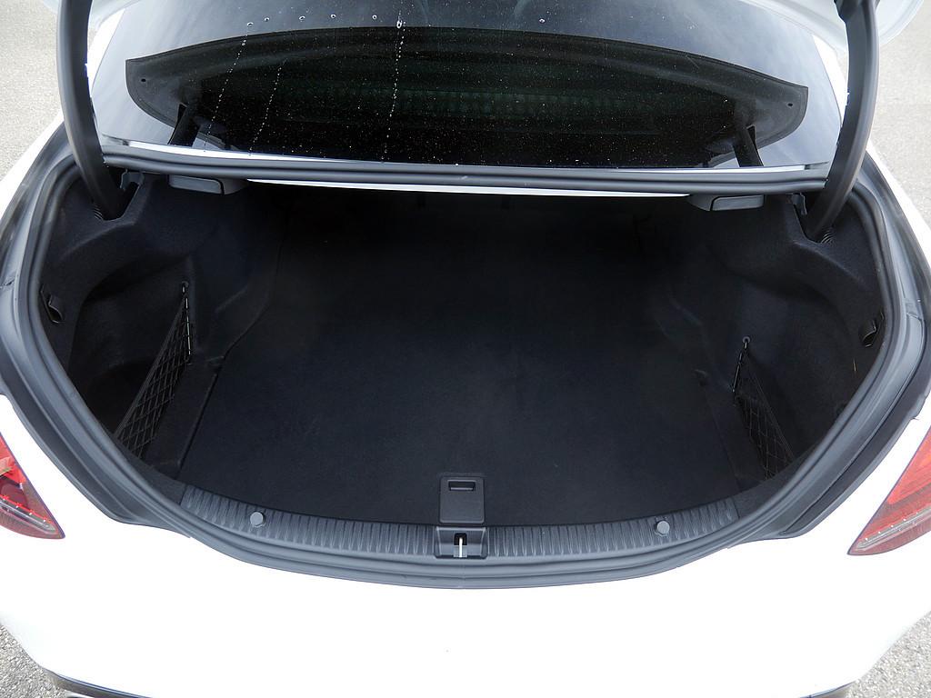 Mercedes-Benz C 43 AMG 4MATIC MULTIBEAM LED-SCHEINWERFER 360°