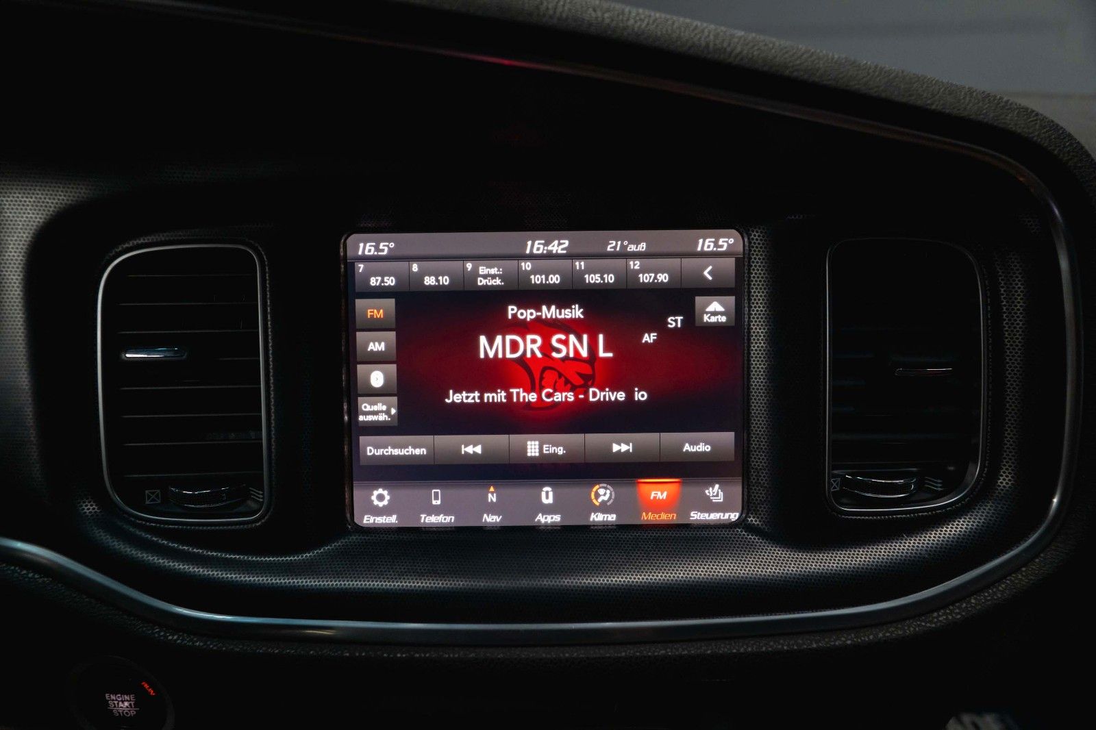 Fahrzeugabbildung Dodge Charger 3.6 FULL SRT Night Package *LED*Kamera*