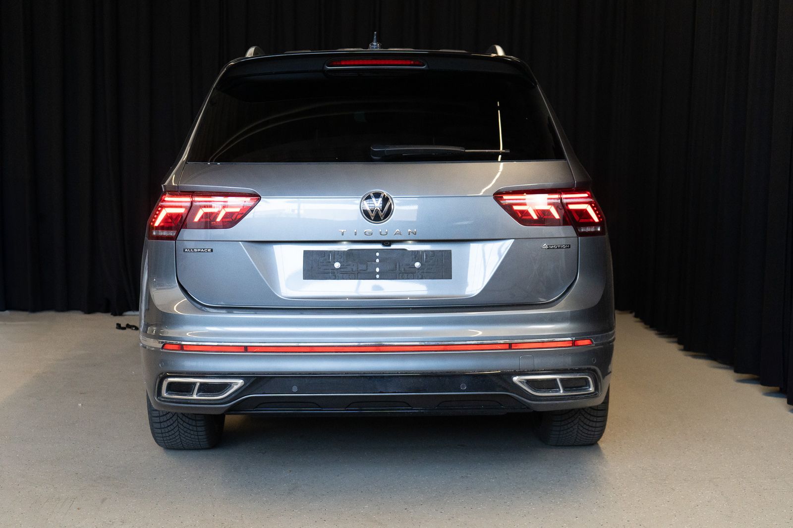 Volkswagen Tiguan Allspace R-Line 4Motion / Kamera / Panora imagem 3