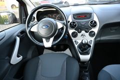 FORD Ka 1.2 Titanium Klima erst 69tkm Sitzhz Mod.2010