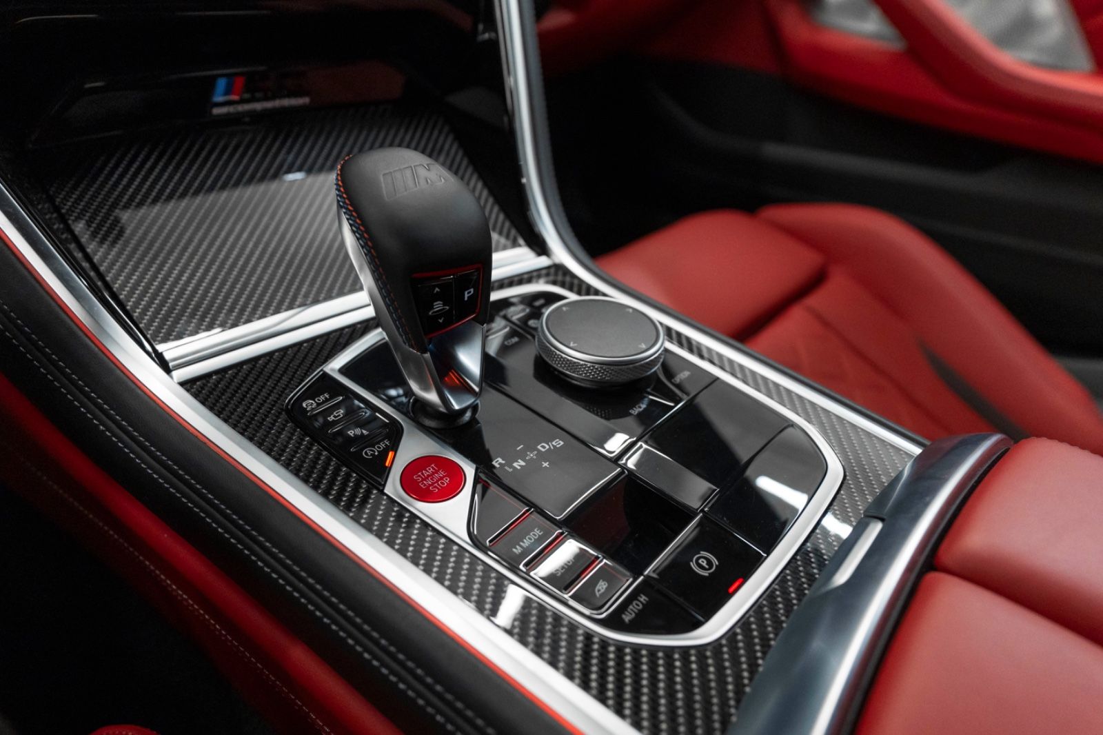 Fahrzeugabbildung BMW M8 Competition GC Head Up Laserlicht B&W ACC 360