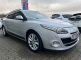 Renault Megane III Grandtour Luxe 2.0*BI-XENON*NAVI*EUR5 - Renault Megane Luxe mit Diesel-Antrieb