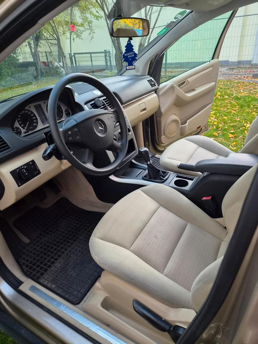 Mercedes-Benz B170 2006 — photo 10